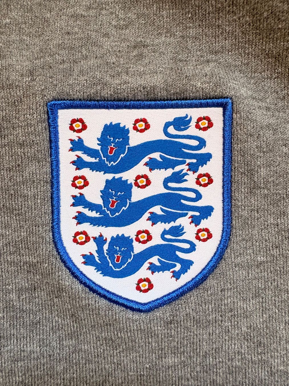 Nike Pullover & Sweatshirts: Nike Pullover England – Gebraucht aus Wigoltingen von _vntg_ 1