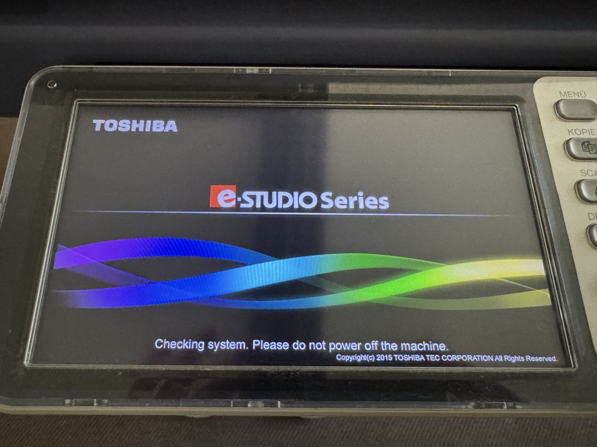 Toshiba Fotocopiatrici: Toshiba Farbkopierer   – Difettoso da Zürich venduto da takol 7