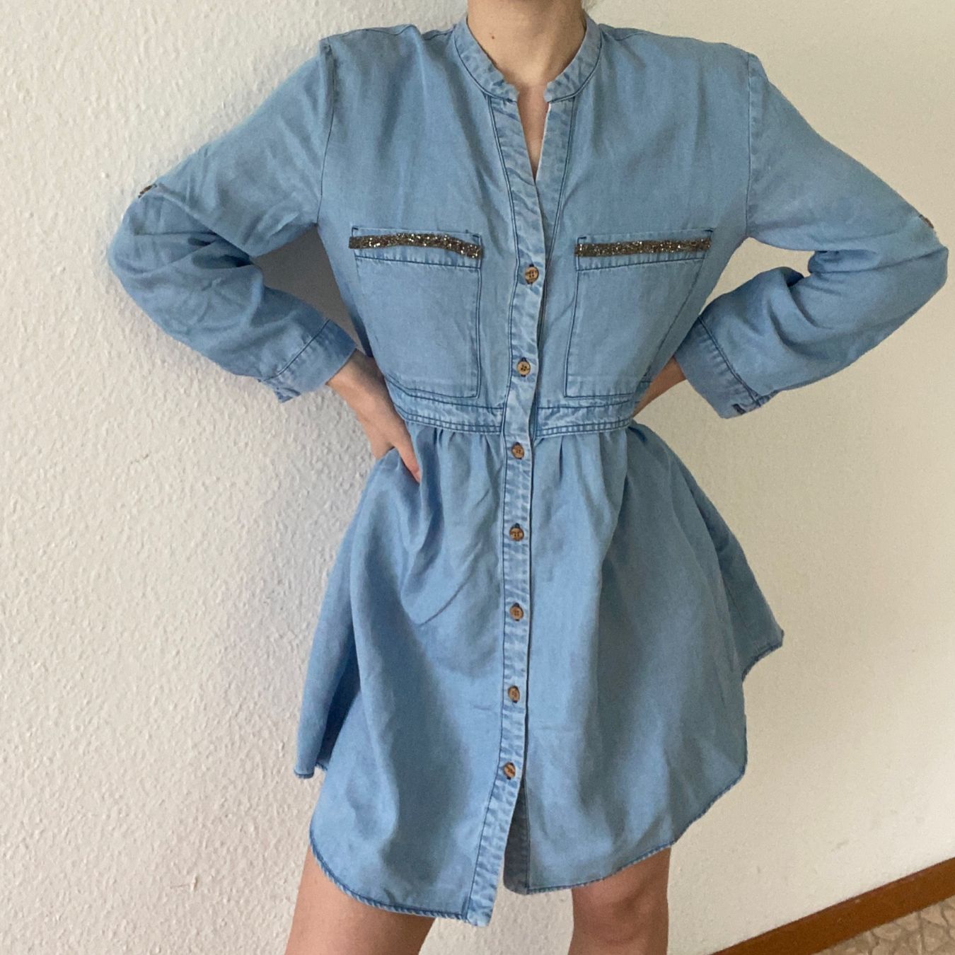 Zara Vestiti: ZARA JEANS HEMDKLEID MIT TASCHEN – Nuovo (secondo la descrizione) da Schlieren venduto da notkrys