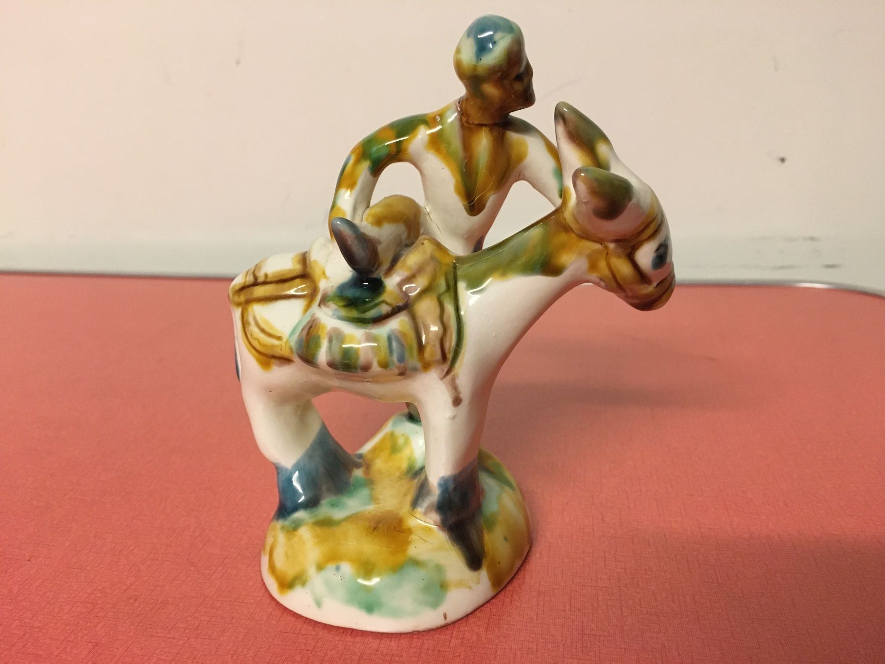 Statuette: Wunderschöne Keramik Figur Hand Bemalt. – Usato da Lanzenhäusern venduto da vic63