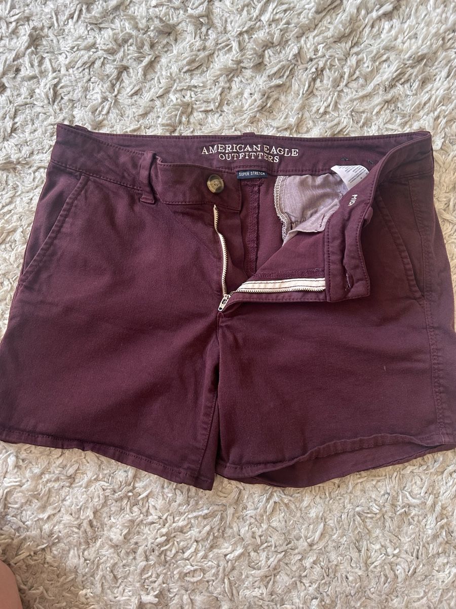 American Eagle Pantaloni: American Eagle Shorts – Usato da Bern venduto da jjr_vdc2
