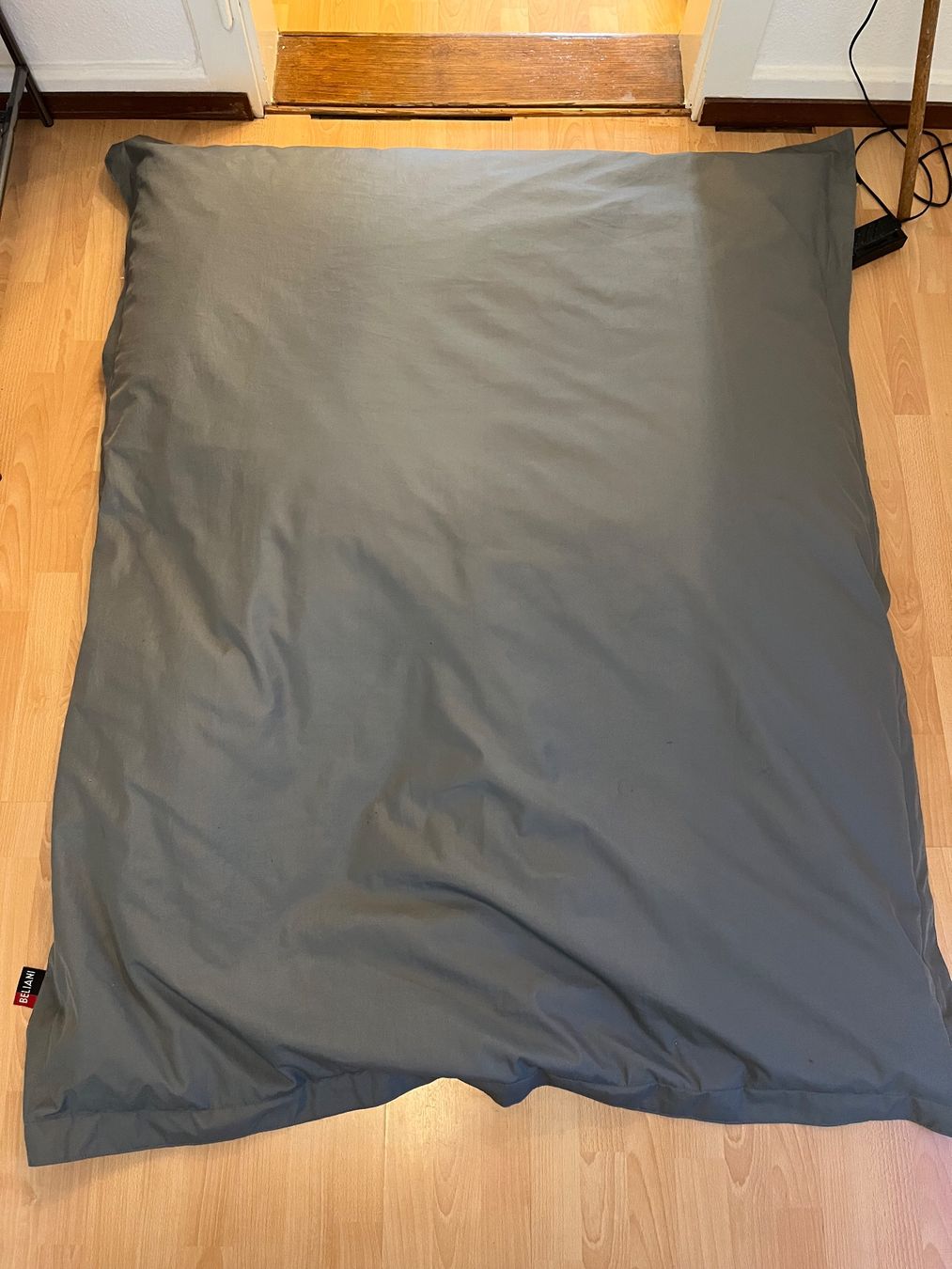 Beliani Sessel: Sitzsack - Beliani Fuzzy - Grau – Gebraucht aus Zürich von puterich 1
