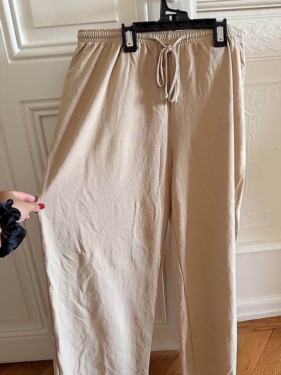 Pantaloni: Pantalon fluide beige H&M  taille M – Usato da Lausanne venduto da ama_6fzt 1