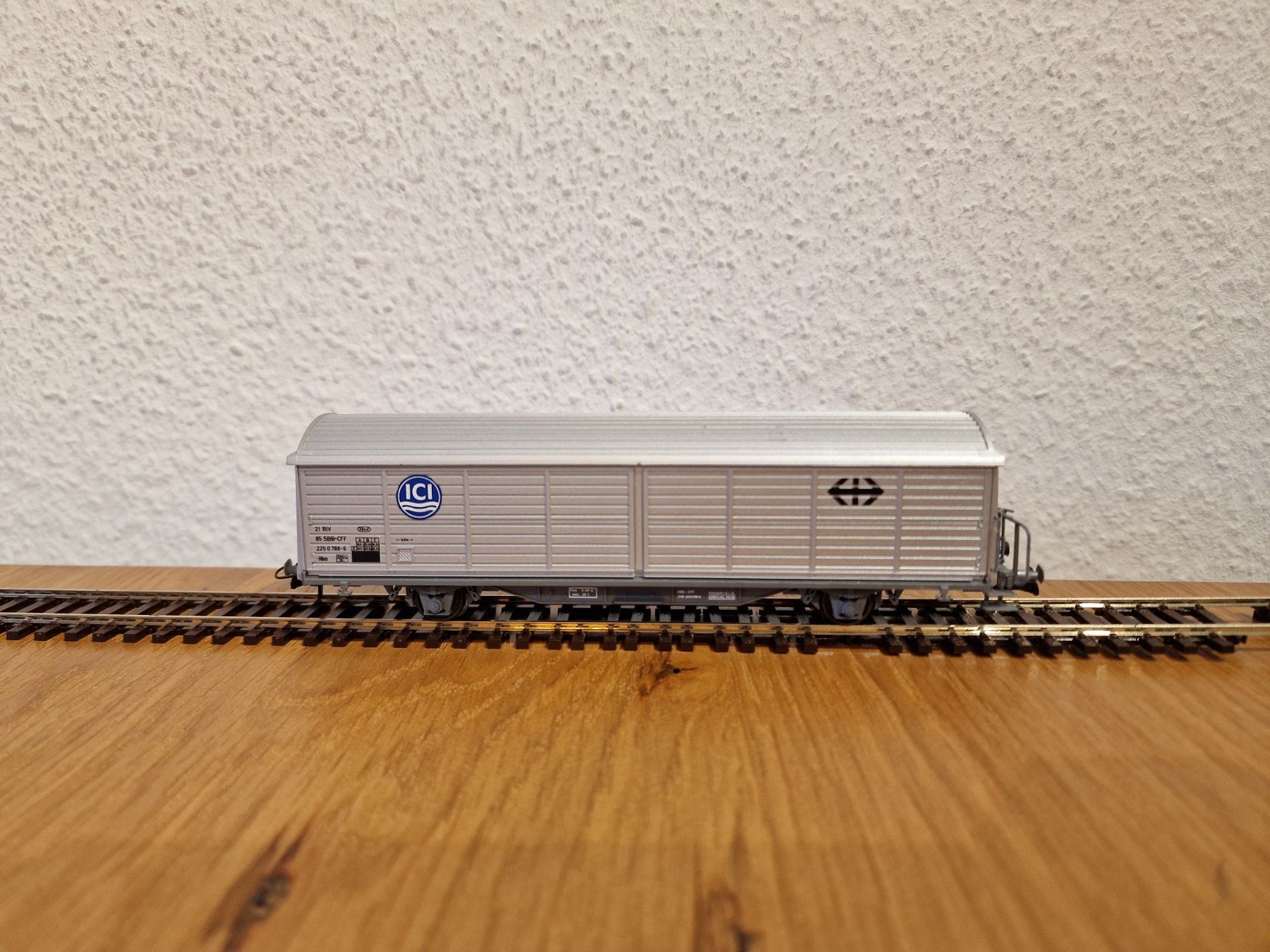Roco Modellini di ferrovie: SBB Güterwagen H0 – Usato da Matten b. Interlaken venduto da lor_hr9w