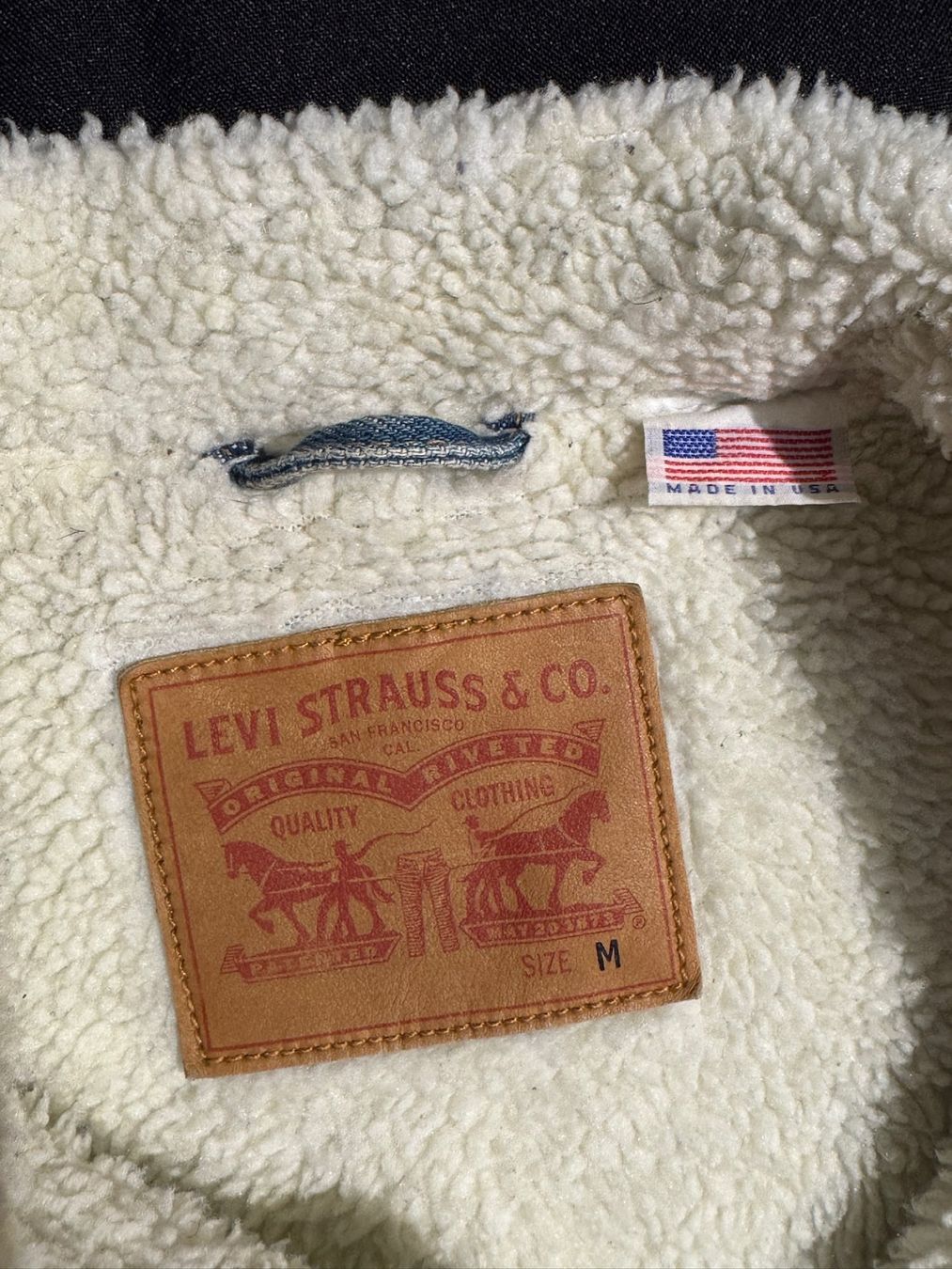 Levi's Giacche: LEVI'S SHERPA "MADE IN U.S.A" DENIM JACKET SZ: M – Usato da Cortaillod venduto da Stay_Alive_vintage 7