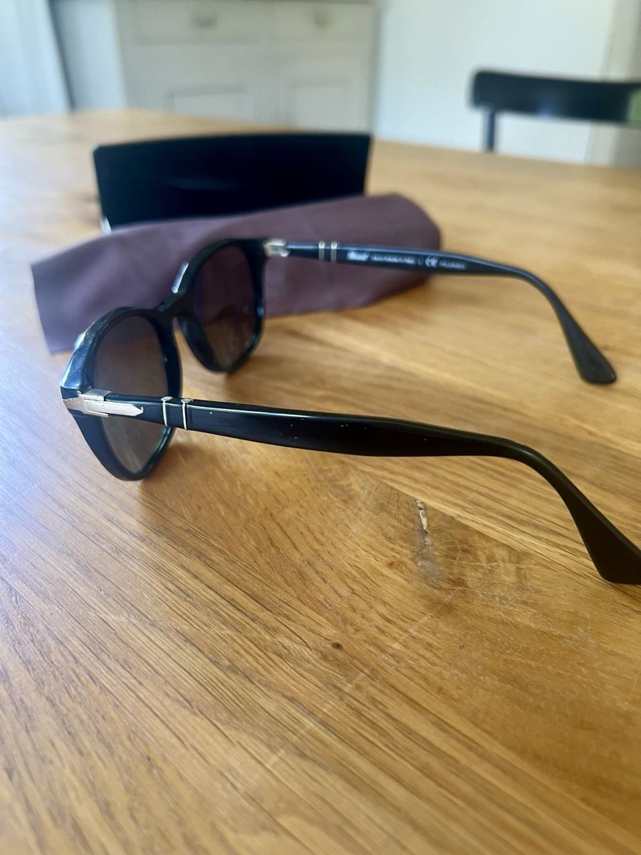 Ray-Ban Lunettes & Verres: Sonnenbrille Persol Size L – D'occasion à Münchenstein par cor_wpw2 5