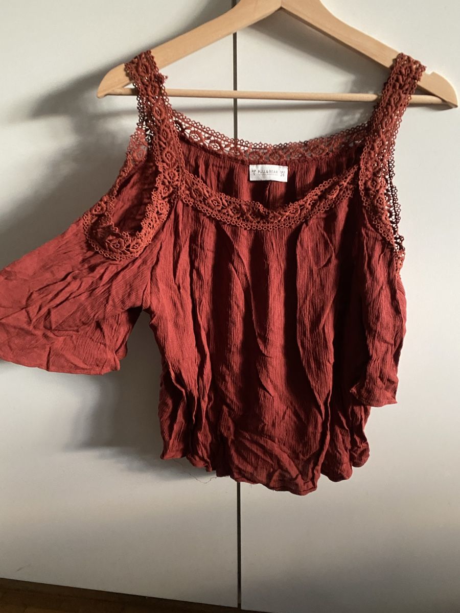 Pull&Bear Top: Haut rouge orangé épaules dénudées/Bare shoulders, Pull&Bear – Usato da Versoix venduto da jas_cn5n