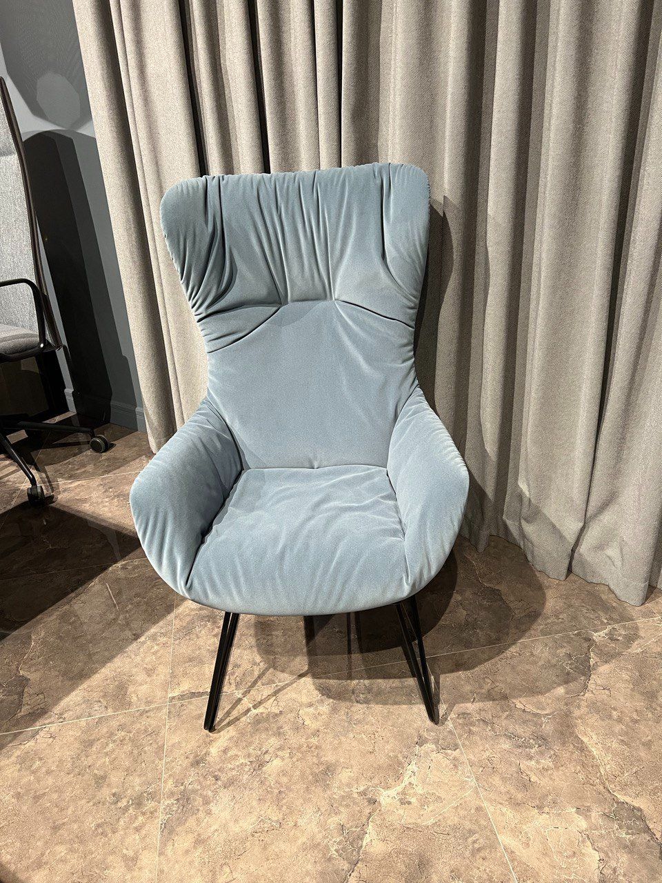 Poltrone: Sessel FREIFRAU LEYA WINGBACK CHAIR Neu – Nuovo (secondo la descrizione) da Bern venduto da ari_66yc