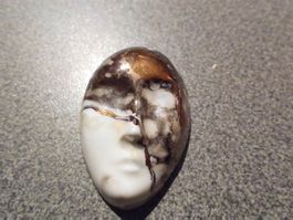 Maske Porzellan, goldig/silbrig verziert