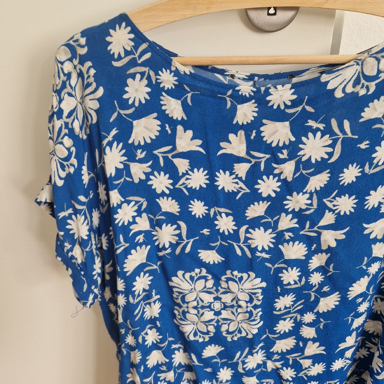 Blusen: Bluse blau Blumenmuster Gr. L luftig – Neu (gemäss Beschreibung) aus Frenkendorf von gca_d2qp 1