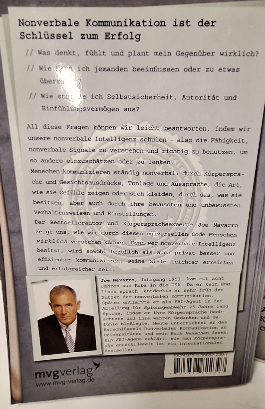 Libri: 2 Bücher aus Menschen lesen – Nuovo (secondo la descrizione) da Brugg AG venduto da bacbac5757 2