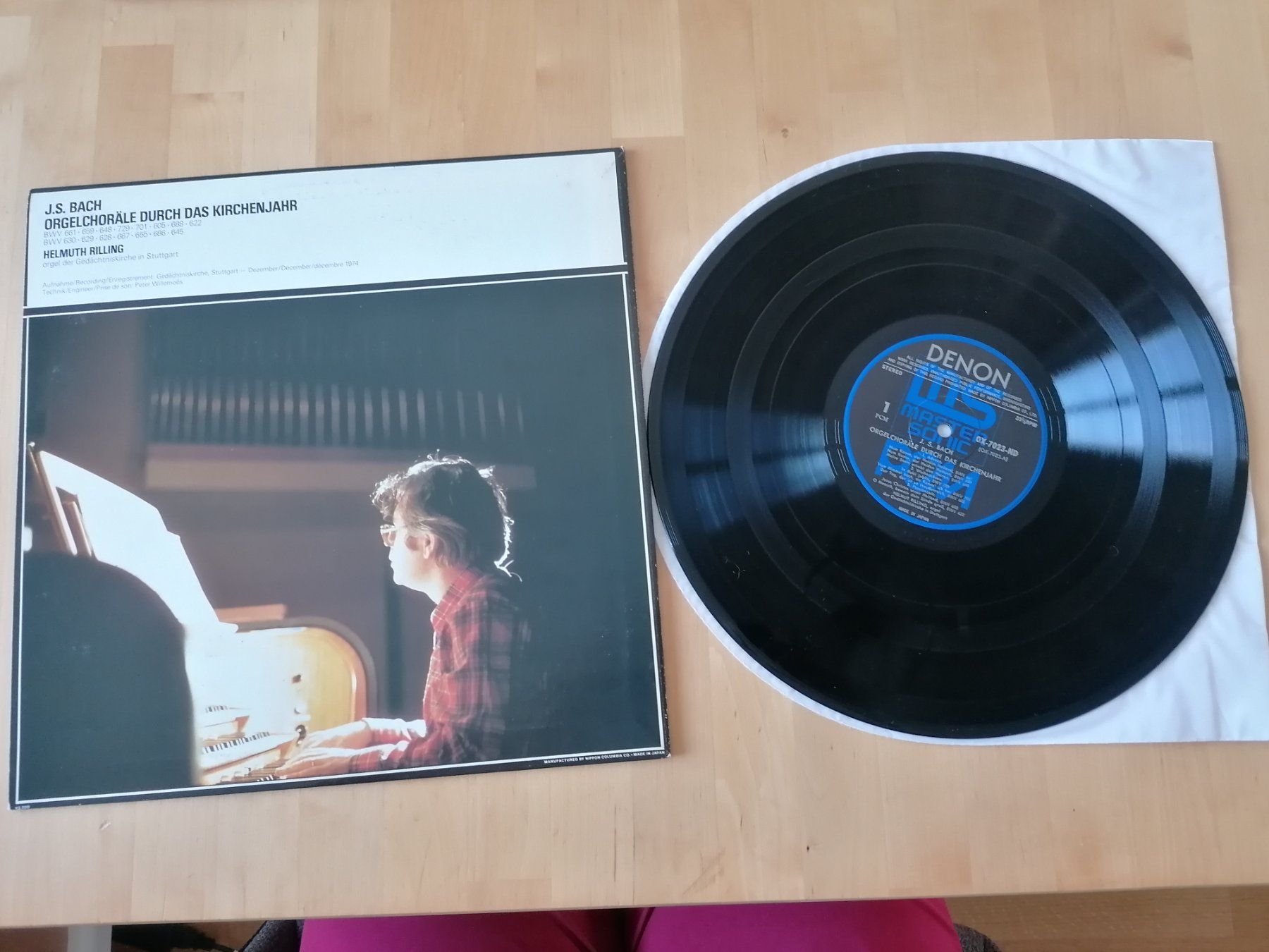 Dischi in vinile: Helmuth Rilling, J.S. Bach– Orgelchoräle durch das Kirchenj. – Usato da Emmenbrücke venduto da WintoWin