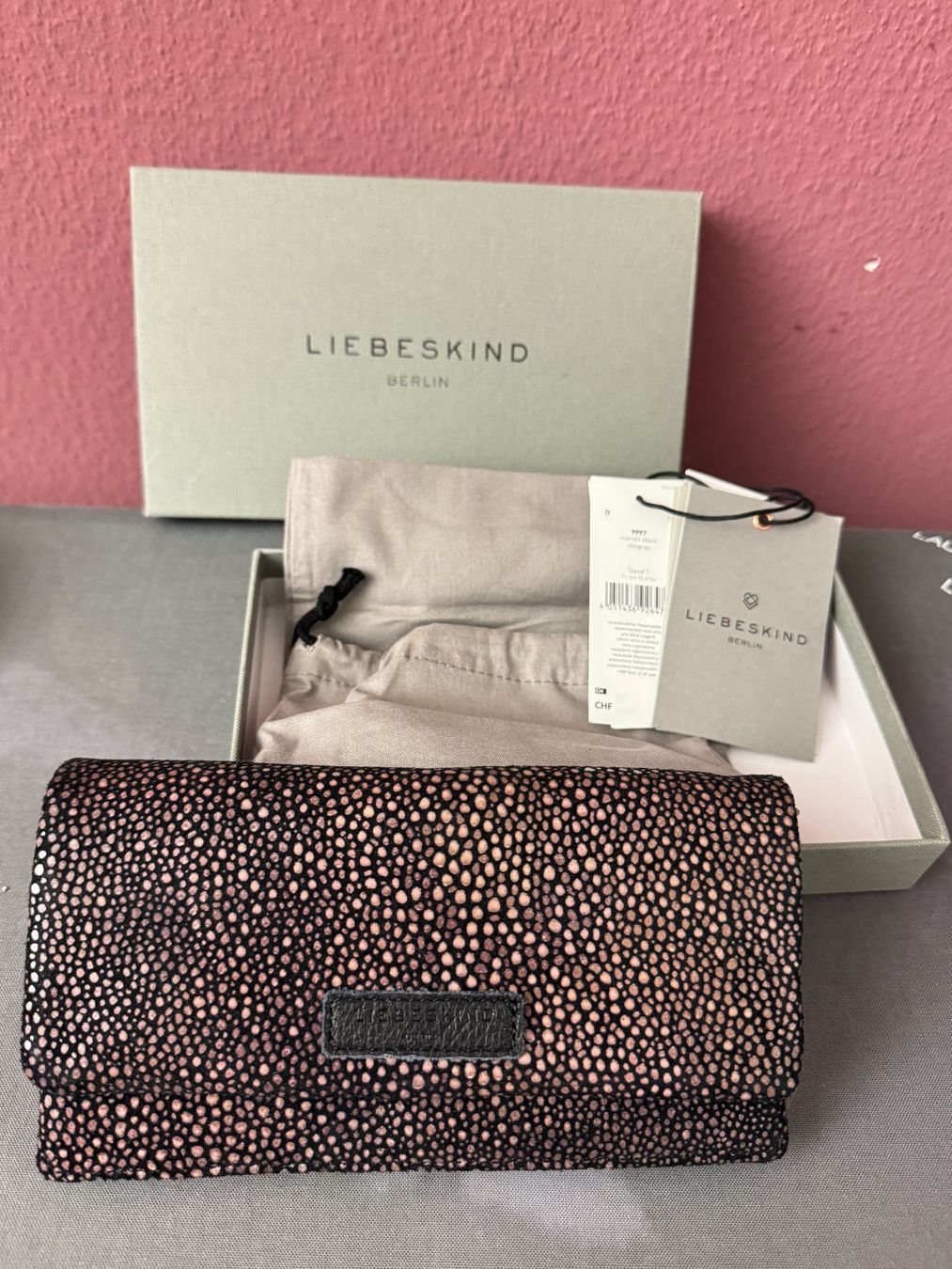 Liebeskind Portamonete: Liebeskind Clutch schwarz-braun – Nuovo e nell'imballaggio originale da Muttenz venduto da einfach-schoen