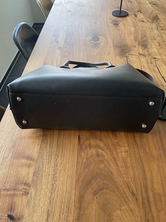 Borse da donna: Handtasche aus Leder der Marke Navyboot – Usato da Wallisellen venduto da mgb40 3