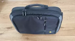 Laptop Tasche, sehr robust mit vielen praktischen Staufächer