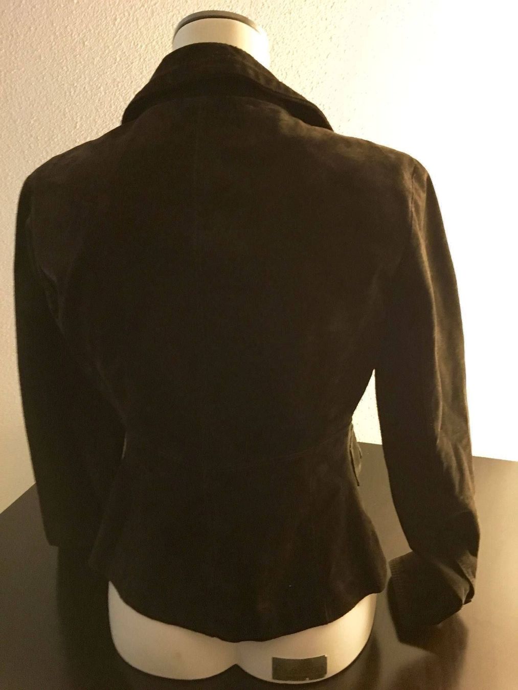 Giacche: Braune Wildlederjacke Grösse 34 – Usato da Hergiswil NW venduto da Labello01 1