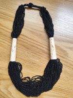 Collier vintage ethnique en perles noires