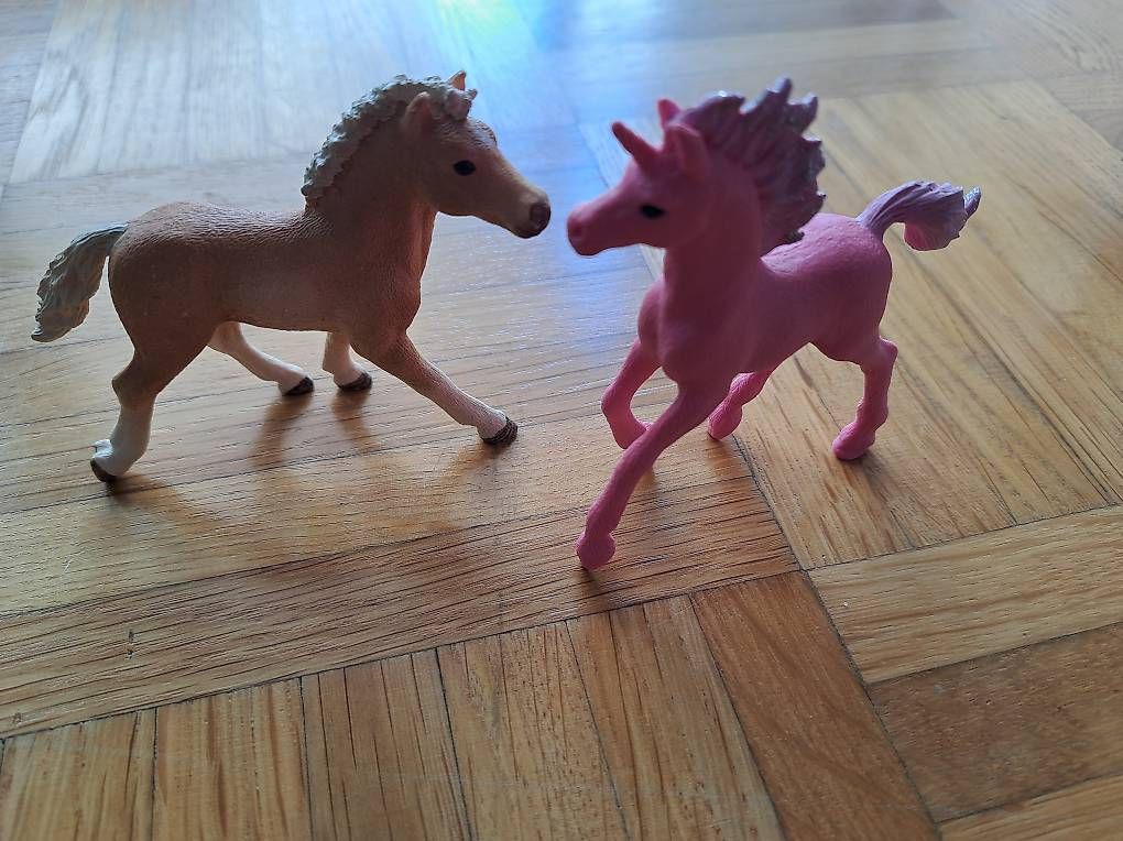Schleich Giocattoli: Schleich Pferde – Usato da Weinfelden venduto da Mausi2