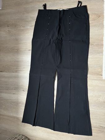 Neue wunderschöne schwarze Hose