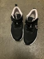 Hallenturnschuhe Nike