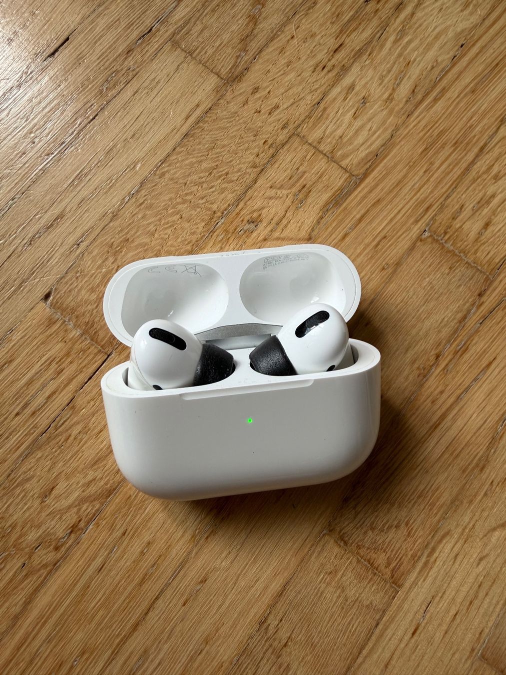 Apple Kopfhörer: Apple AirPods Pro 2020 – Gebraucht aus Stallikon von Forbs676 1