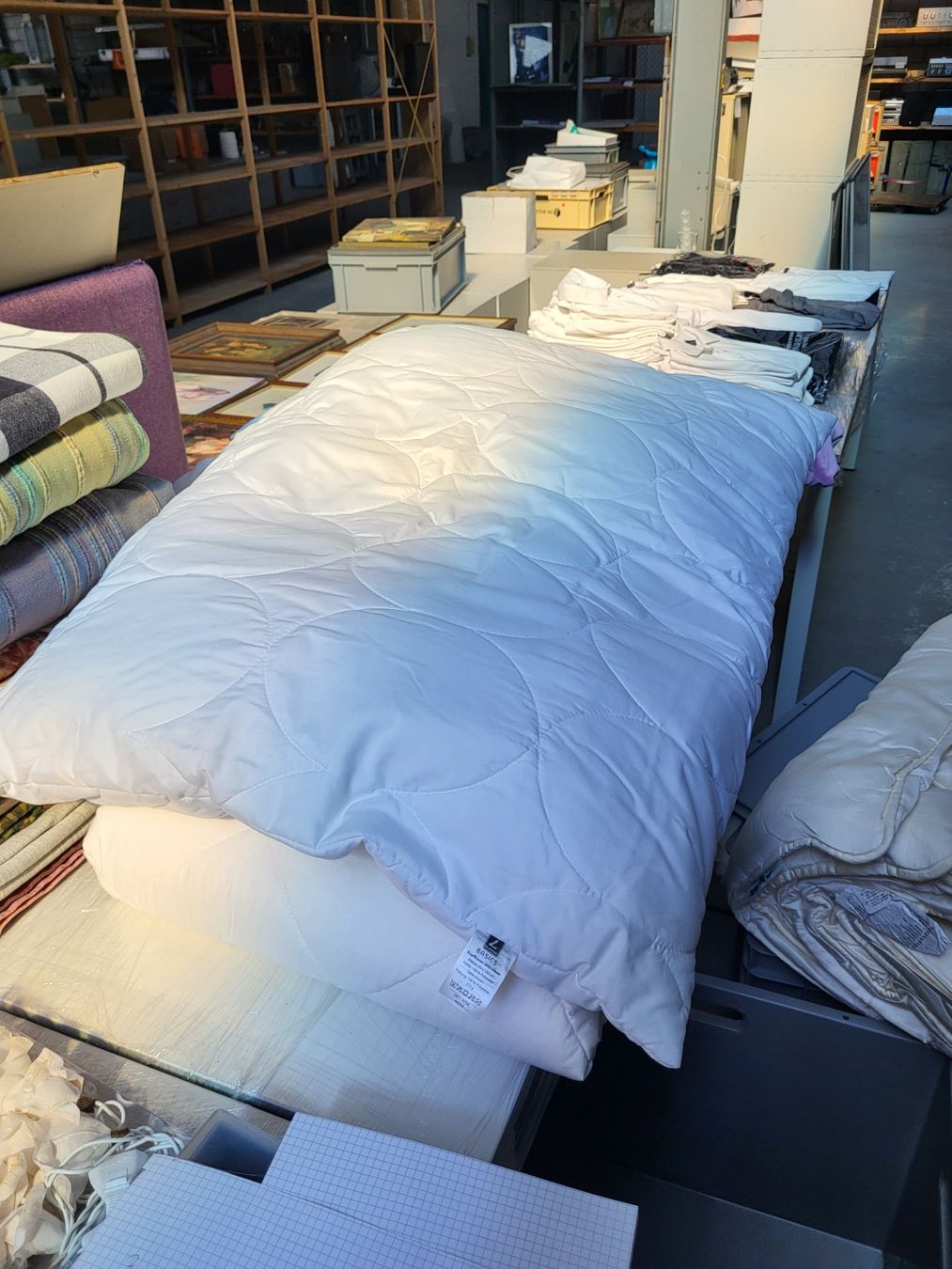 Biancheria da letto: Bettdecken /Kissen/ Tischdecken – Usato da Diessenhofen venduto da Osio 4