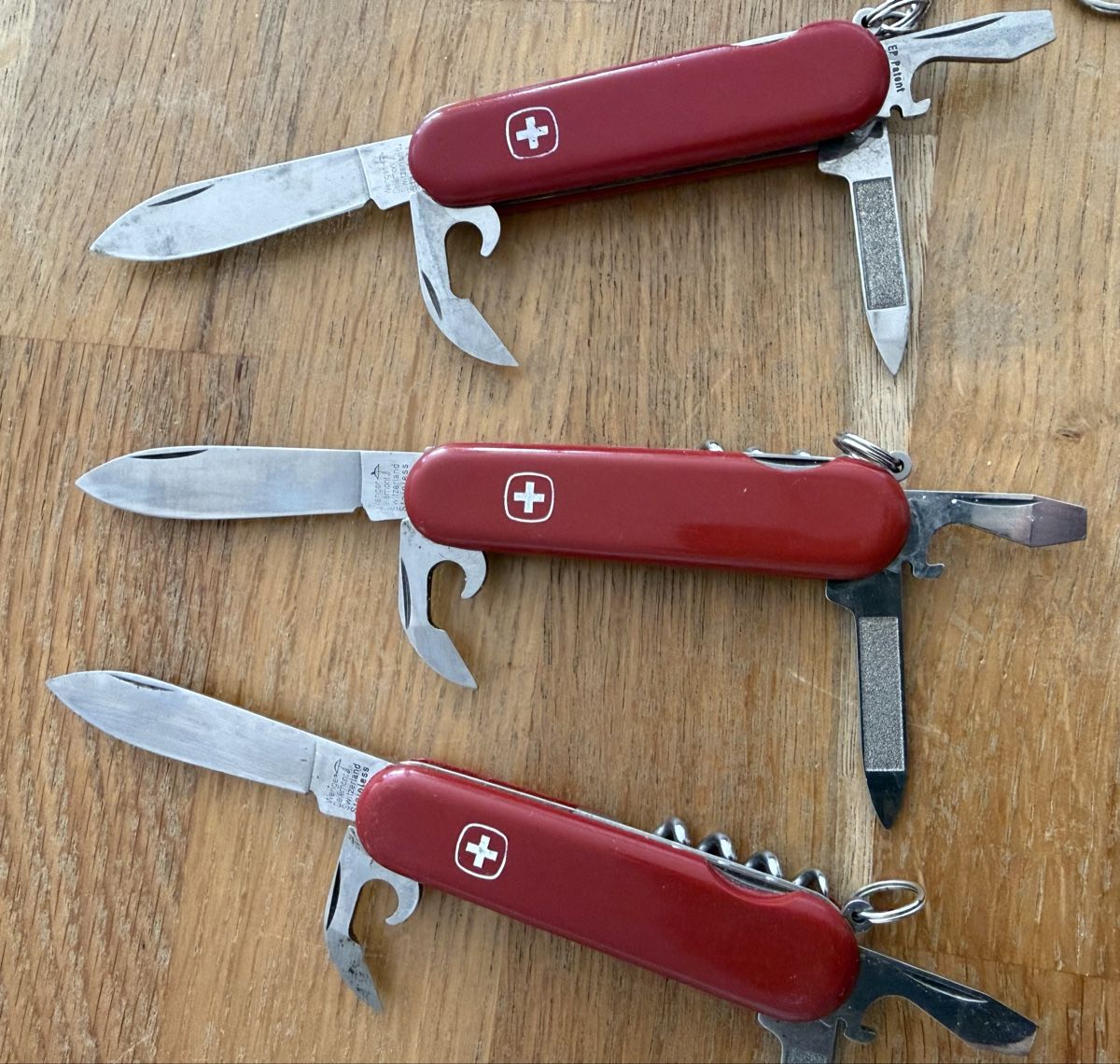 Wenger Taschenmesser: 3 Taschenmesser Wenger Sackmesser – Gebraucht aus Goldach von Messerguru 1