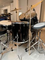 Schlagzeug Mapex mit Sabian Becken Set guter Zustand