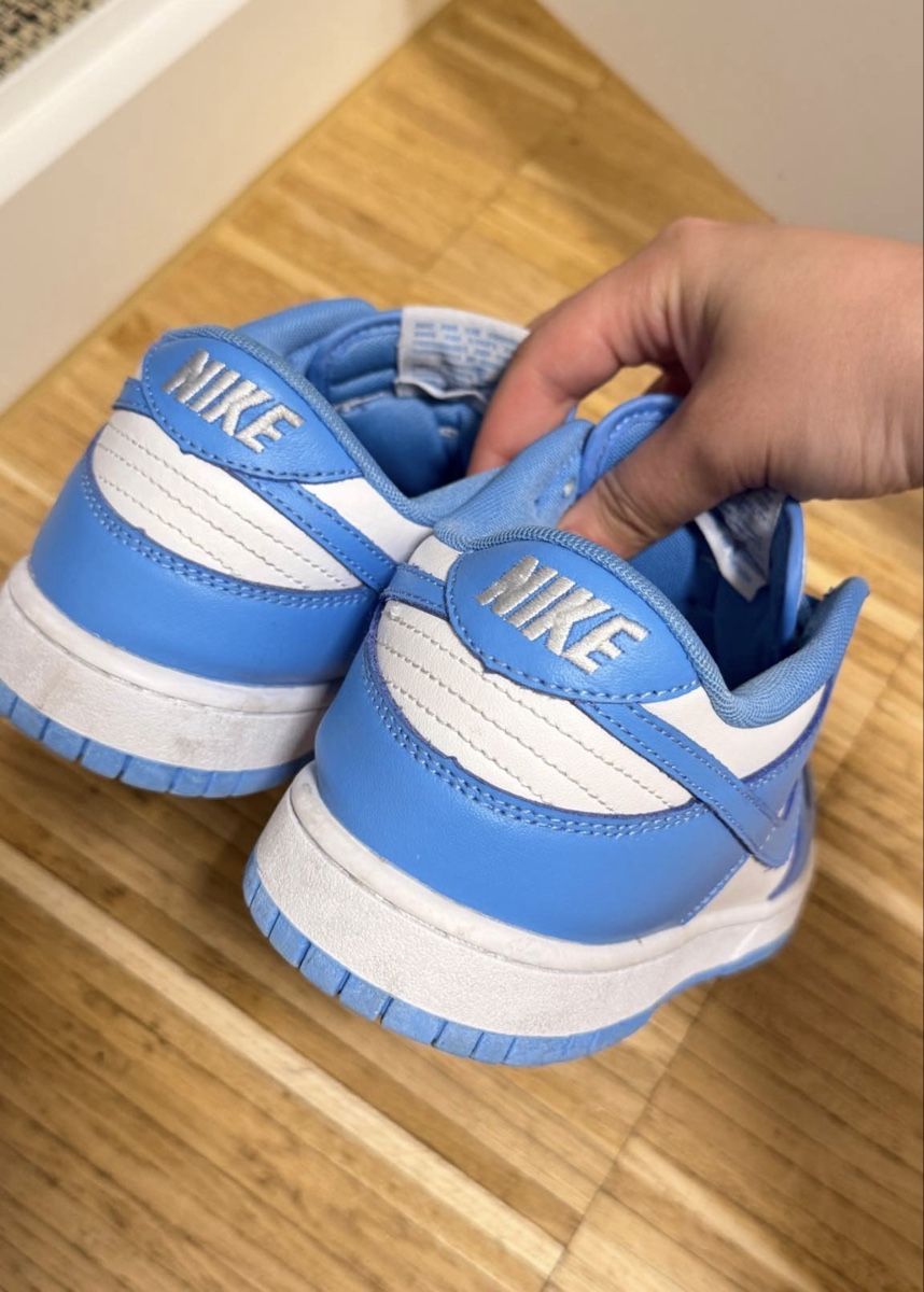 Nike Scarpe da donna: NIKE Dunk Low UNC 2021 Grösse 38.5 – Nuovo (secondo la descrizione) da Zürich venduto da eri_hf57 3