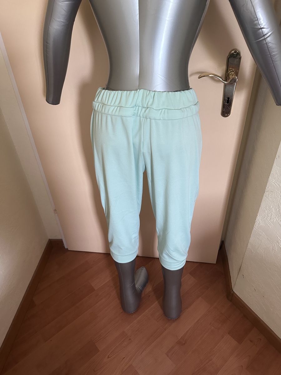 Pantaloni: 3/4 sport vert XL neuf – Nuovo e nell'imballaggio originale da Boussens venduto da sko_9w6t 1