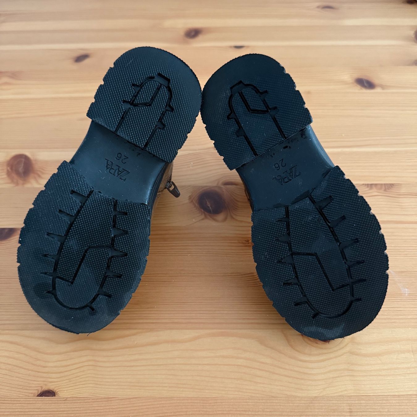 Zara Schuhe für Jungen: ZARA Stiefelette/Schuhe Gr 26 – Neu (gemäss Beschreibung) aus Richterswil von Eunoia85 3
