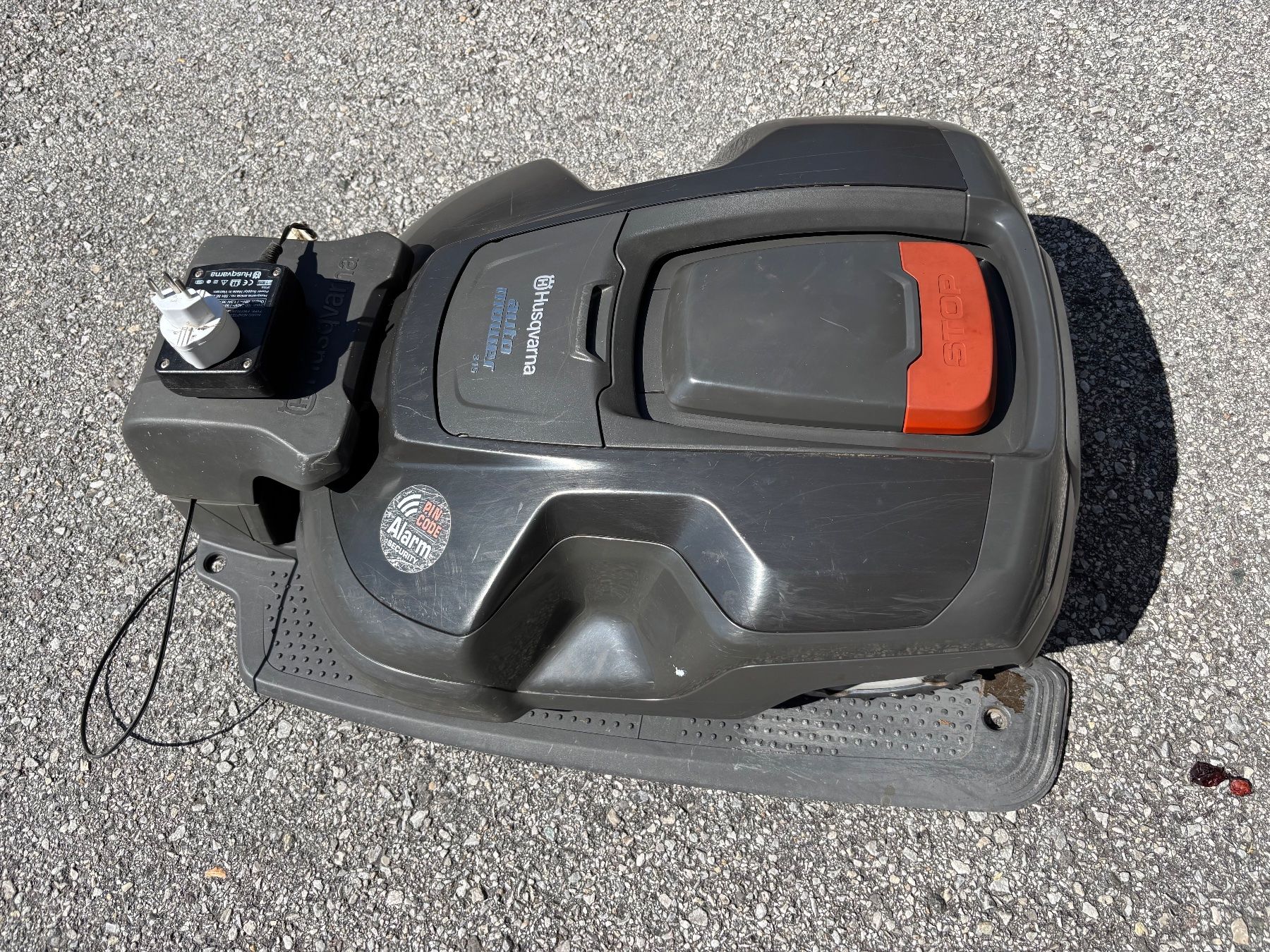 Husqvarna Tagliaerba: Husqvarna Automower 315, 1500 m2 – Usato da Grône venduto da Phrs