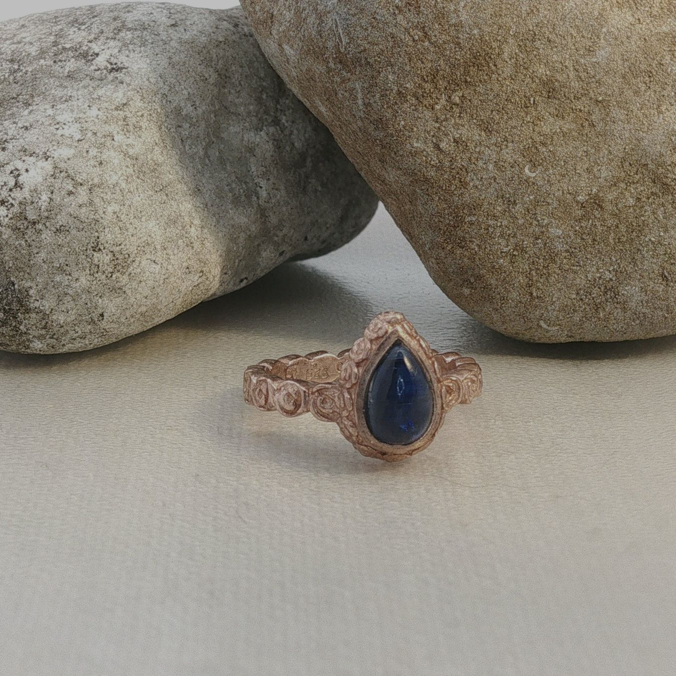 Olga Ribler Bagues: Iolith Ring Silber filigran elegant Grösse 48 – Neuf (Voir description) à Luzern par Schmuckoutlet 3