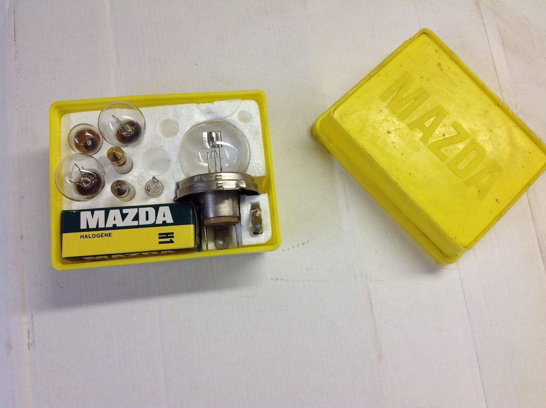 Tutti pezzi di ricambio auto: Mazda Lampen sortiment – Usato da Marbach SG venduto da Mlippi 1