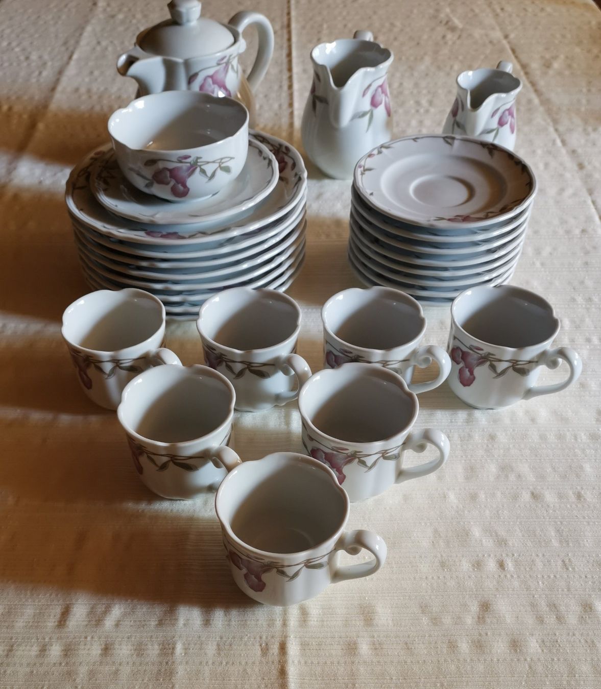 Set di piatti: Langenthaler Tee- oder Kaffee Service – Usato da Dornach venduto da Hei50 1