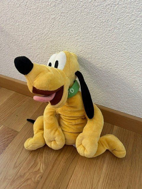 Disney Spielzeuge: Pluto peluche - Disney – Neu (gemäss Beschreibung) aus Zürich von agn_6l9v
