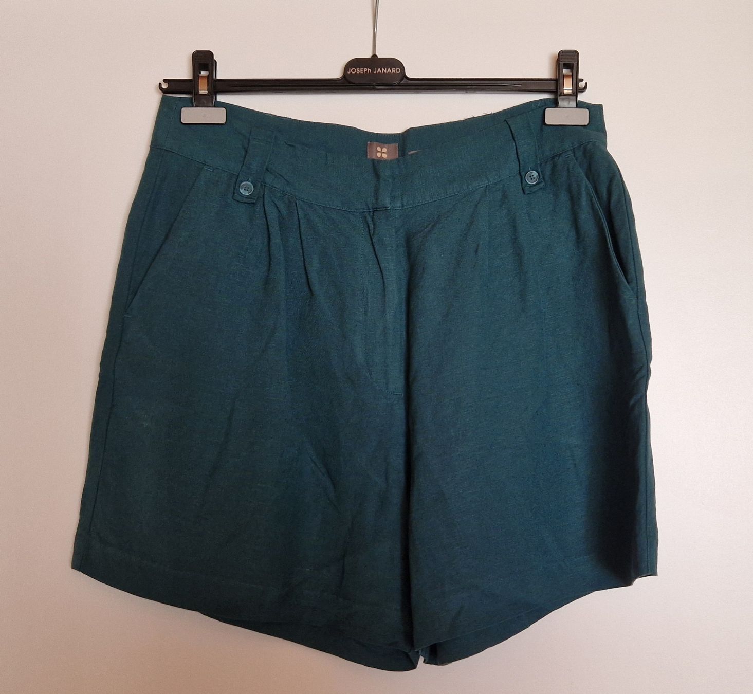 Manor Pantaloni: Shorts Leinenhose - Sommerhose Leinen - Gr. 44 - grün – Nuovo (secondo la descrizione) da Oberdorf BL venduto da Eselsohr21 1