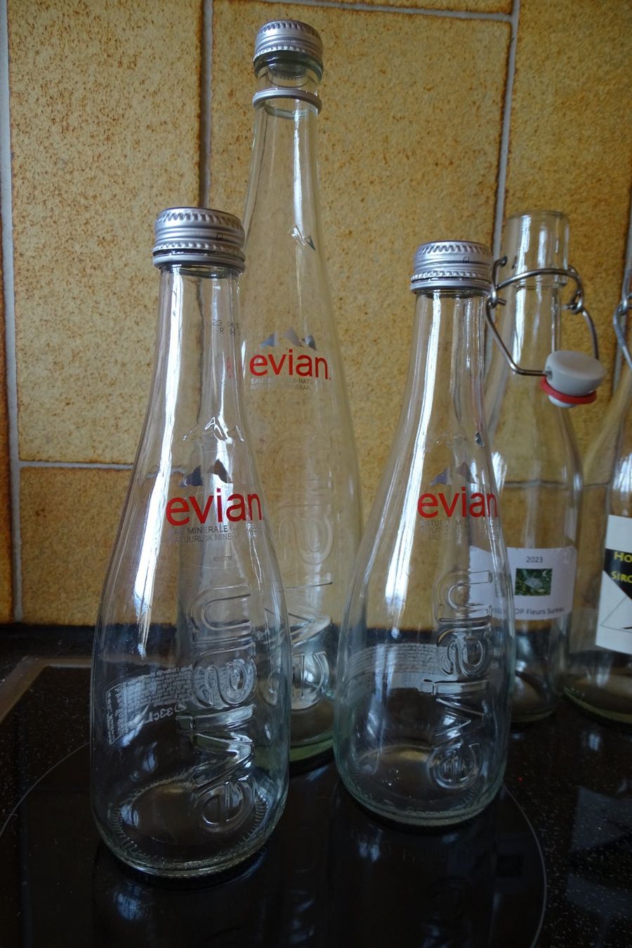 Flaschen: 7 bouteilles en verre  7 Flaschen Glas – Gebraucht aus Lugnorre von gg17 1
