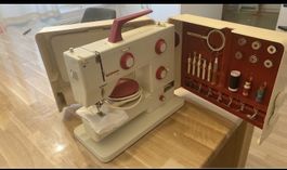 Nähmaschine Bernina mit Koffer und Zubehör