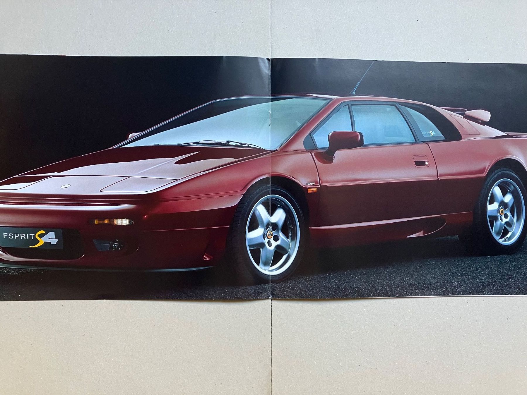 Lotus Automobili: Lotus Esprit S4 - Originalprospekt – Nuovo (secondo la descrizione) da Malans GR venduto da Chueche427 2