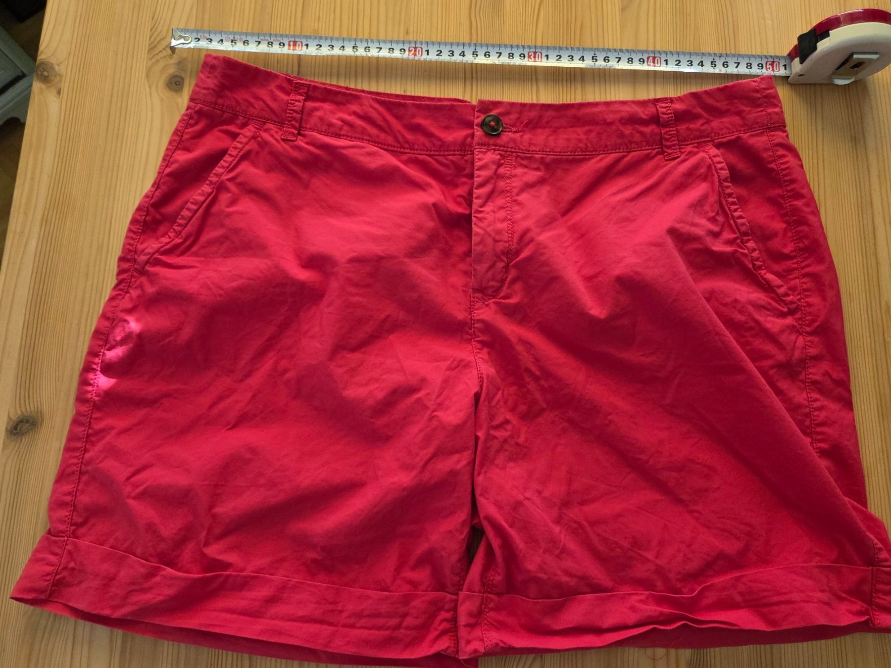 C&A Hosen: rote kurze Hosen, 44, Baumwolle – Gebraucht aus Liestal von ITOlio