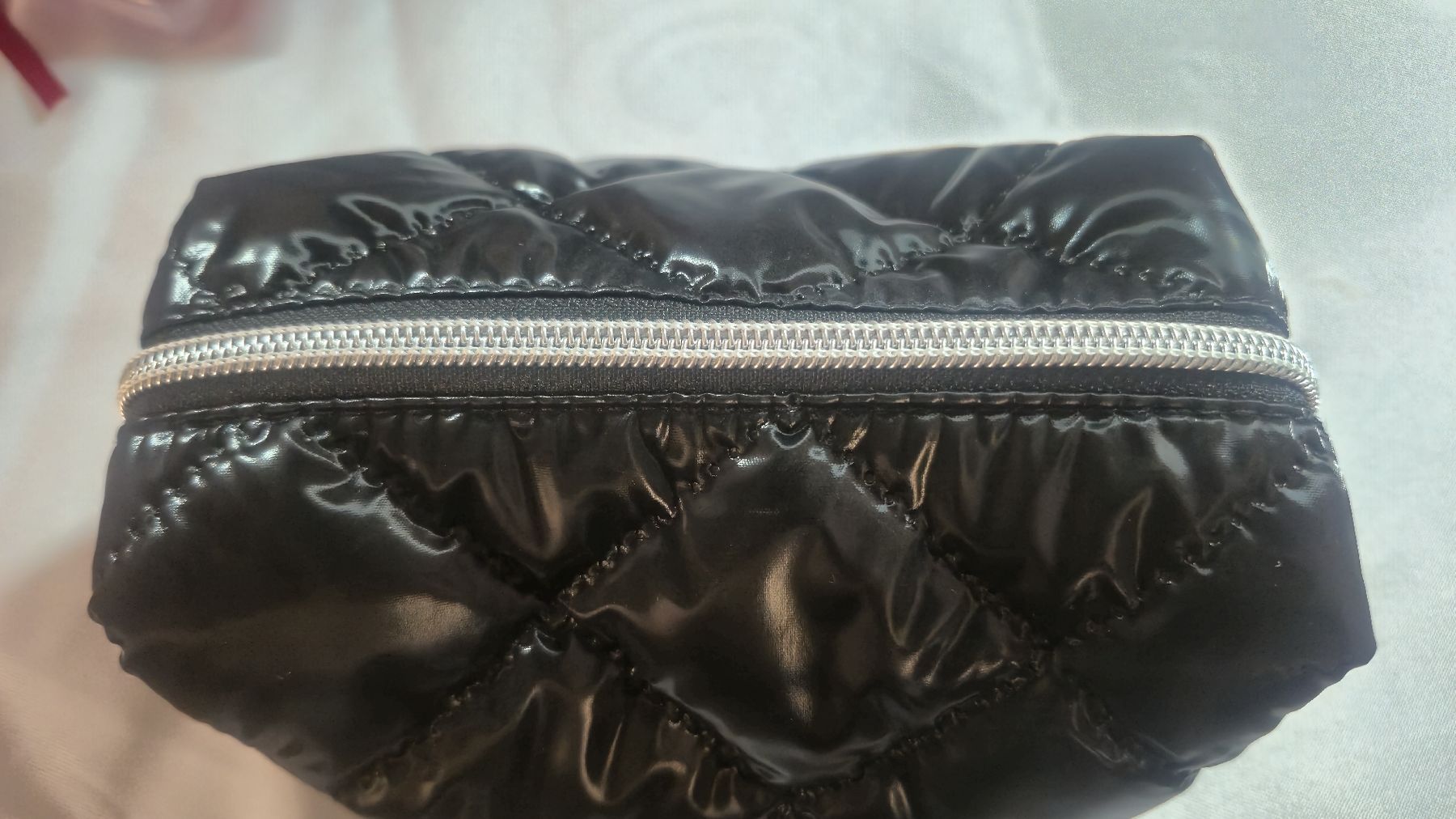 Taschen für Damen: Pochette nera imbottita trapuntata con cerniera – Neu (gemäss Beschreibung) aus Giubiasco von Stefaniav 4