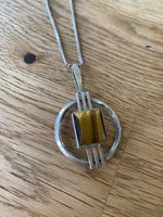Schöner Anhänger mit Kette 800