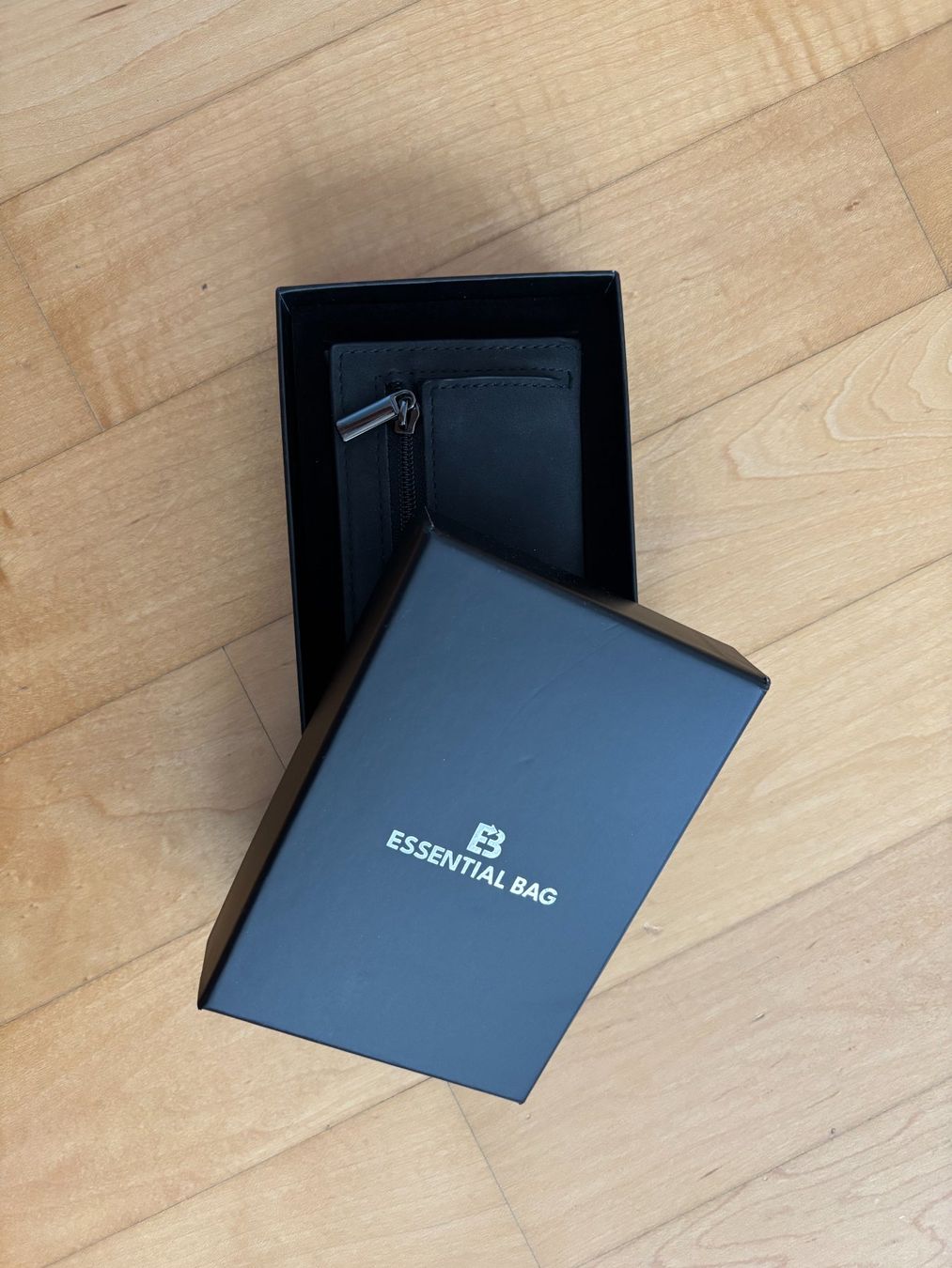 Portefeuilles: Essentail Bag Smart Wallet / Kartenetui – Neuf avec emballage d'origine à Gossau SG par lrt_2r4y