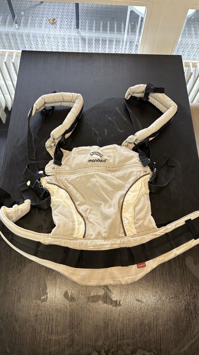 Ergo Baby Marsupi portabebè: Manduca Baby Trage Beige – Usato da Füllinsdorf venduto da tulpenzauber26
