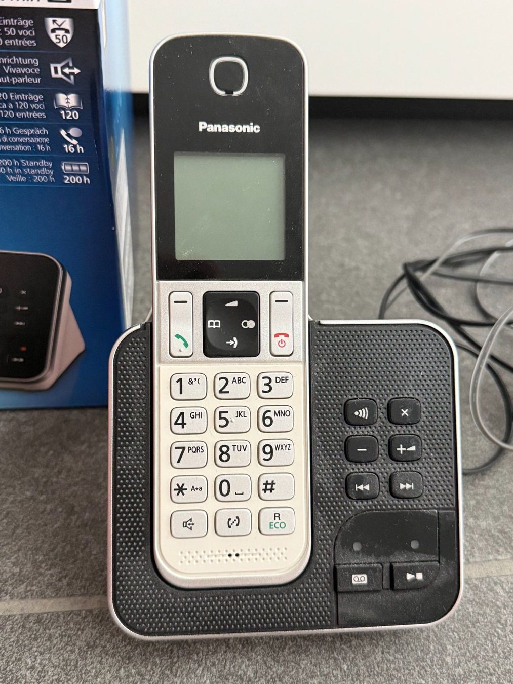 Panasonic Telefoni: Festnetz Telefon Panasonic KX-TGD320 – Usato da Männedorf venduto da mel_st6z 2