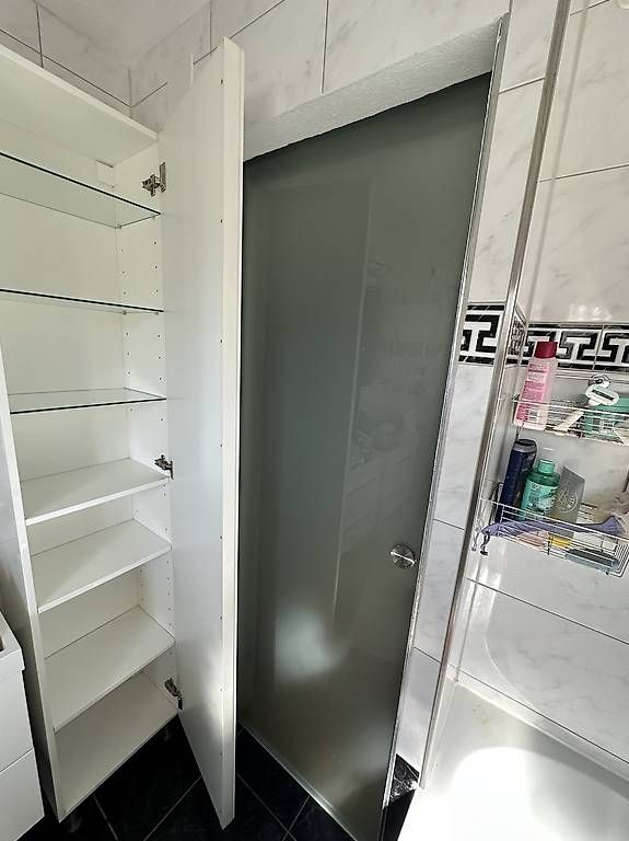 Armadi: Badschrank weiss glanz  – Usato da Muttenz venduto da anna123 1