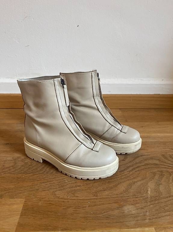 Damenschuhe: Boots – Gebraucht aus Luzern von zarahnus