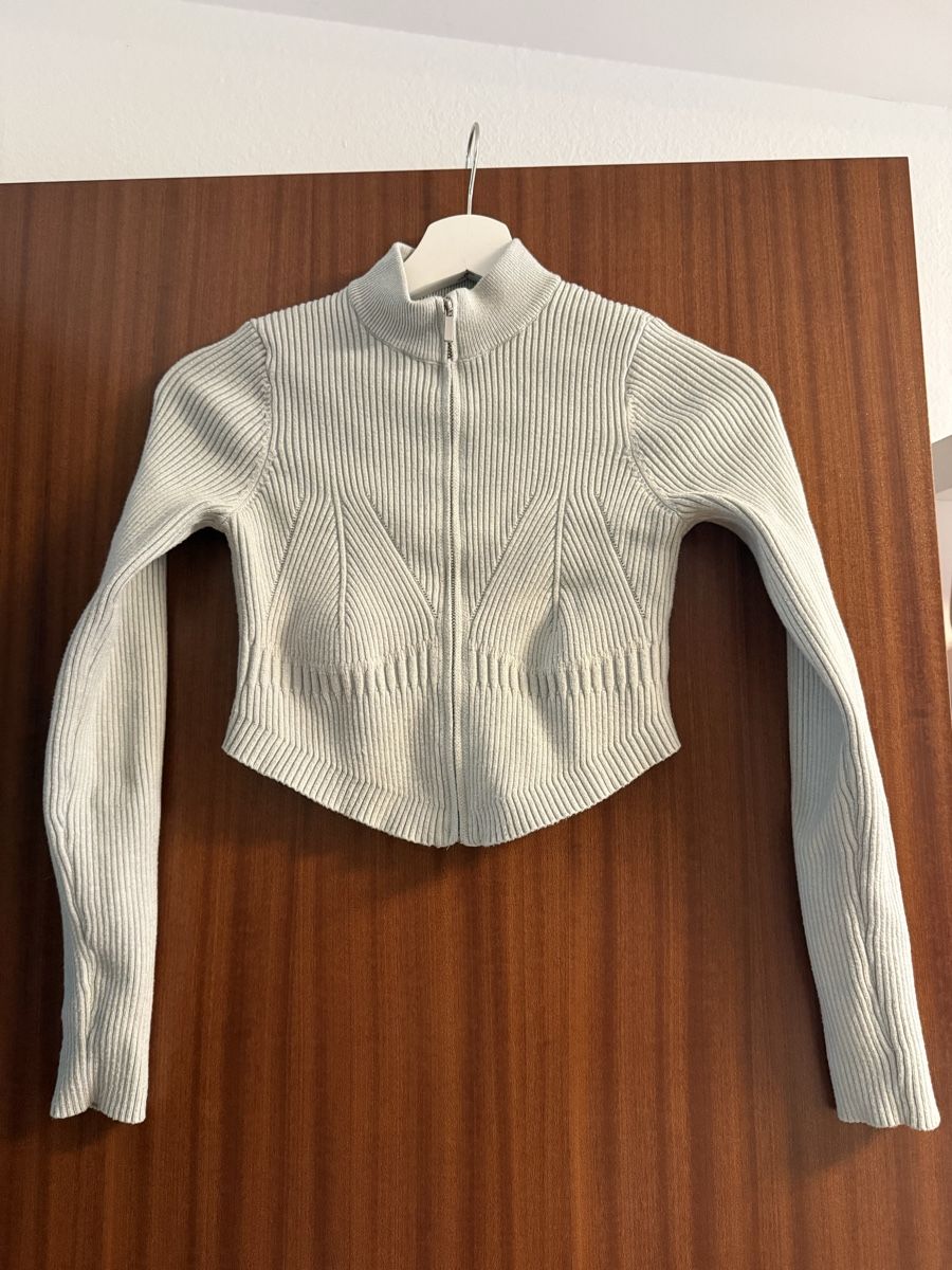 Bershka Lotti di vestiti: Kleider Paket Damen – Usato da Liestal venduto da pit_m6pq 3