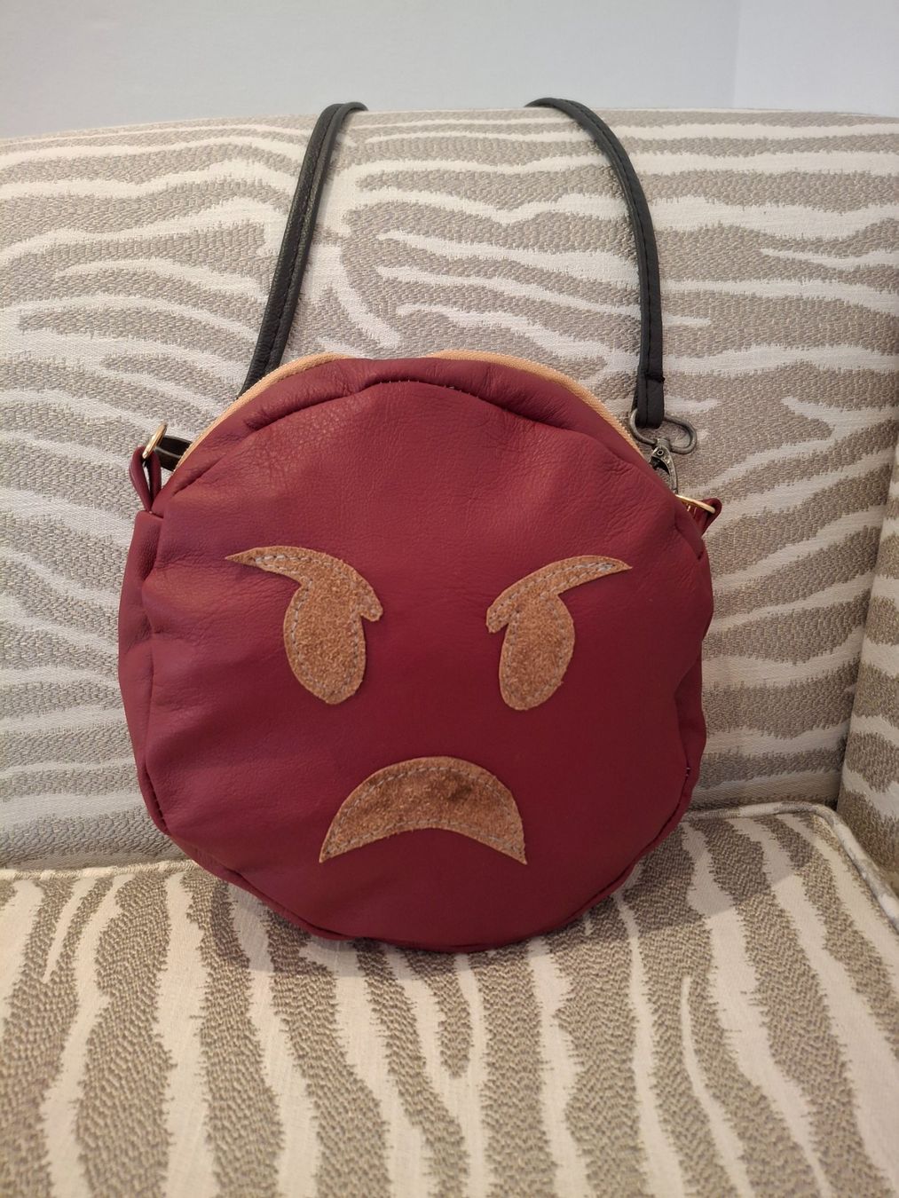 Borse: Leder Handtasche im Emoji Design, Diameter 25 cm – Nuovo (secondo la descrizione) da Bellikon venduto da MellonCollieMitTwint